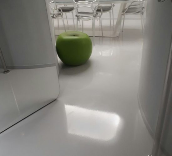 ErreLab_Resina_Level_SF_Lux_Sala_da_Pranzo_bianco